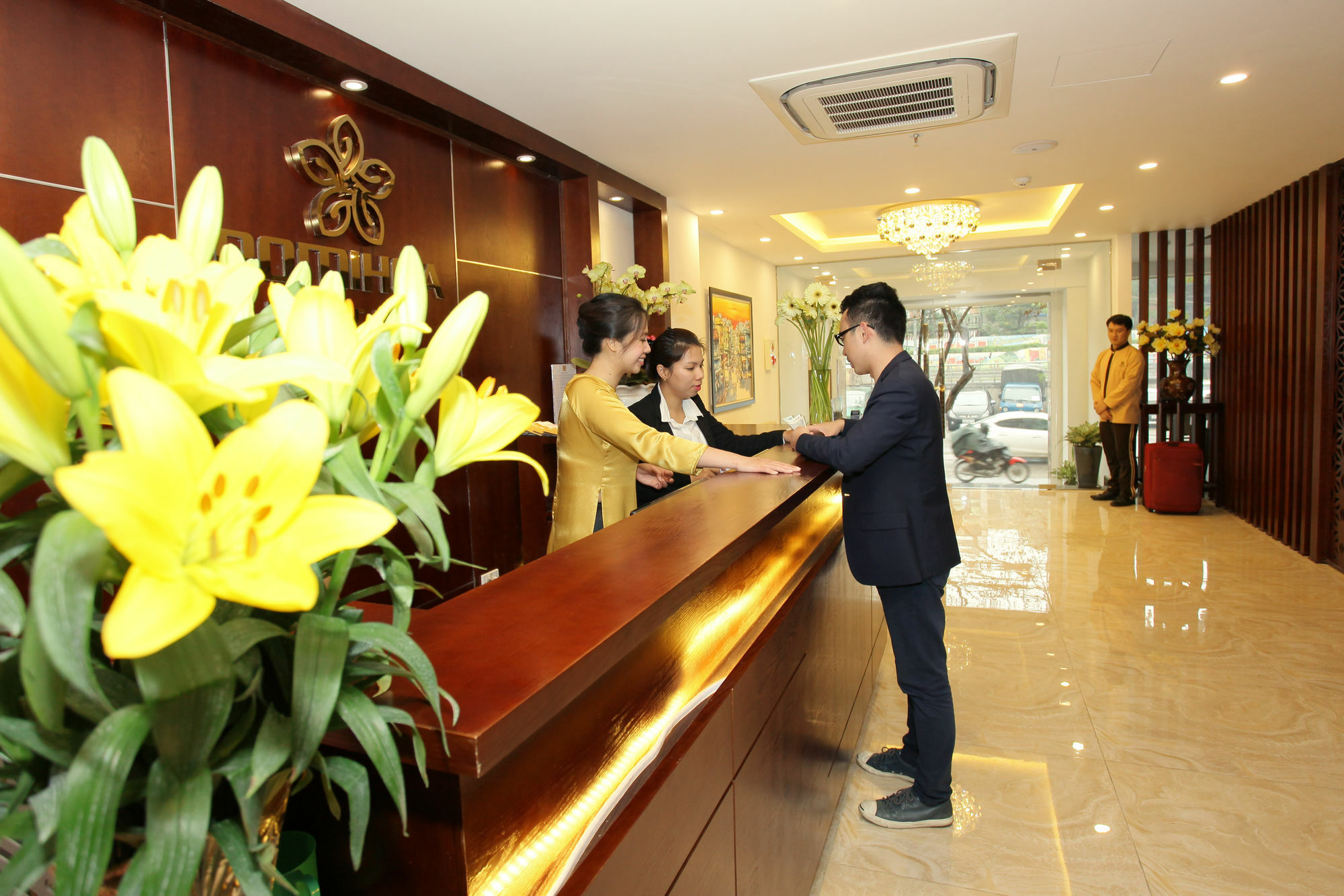 Hanoi Pomihoa Hotel Bagian luar foto